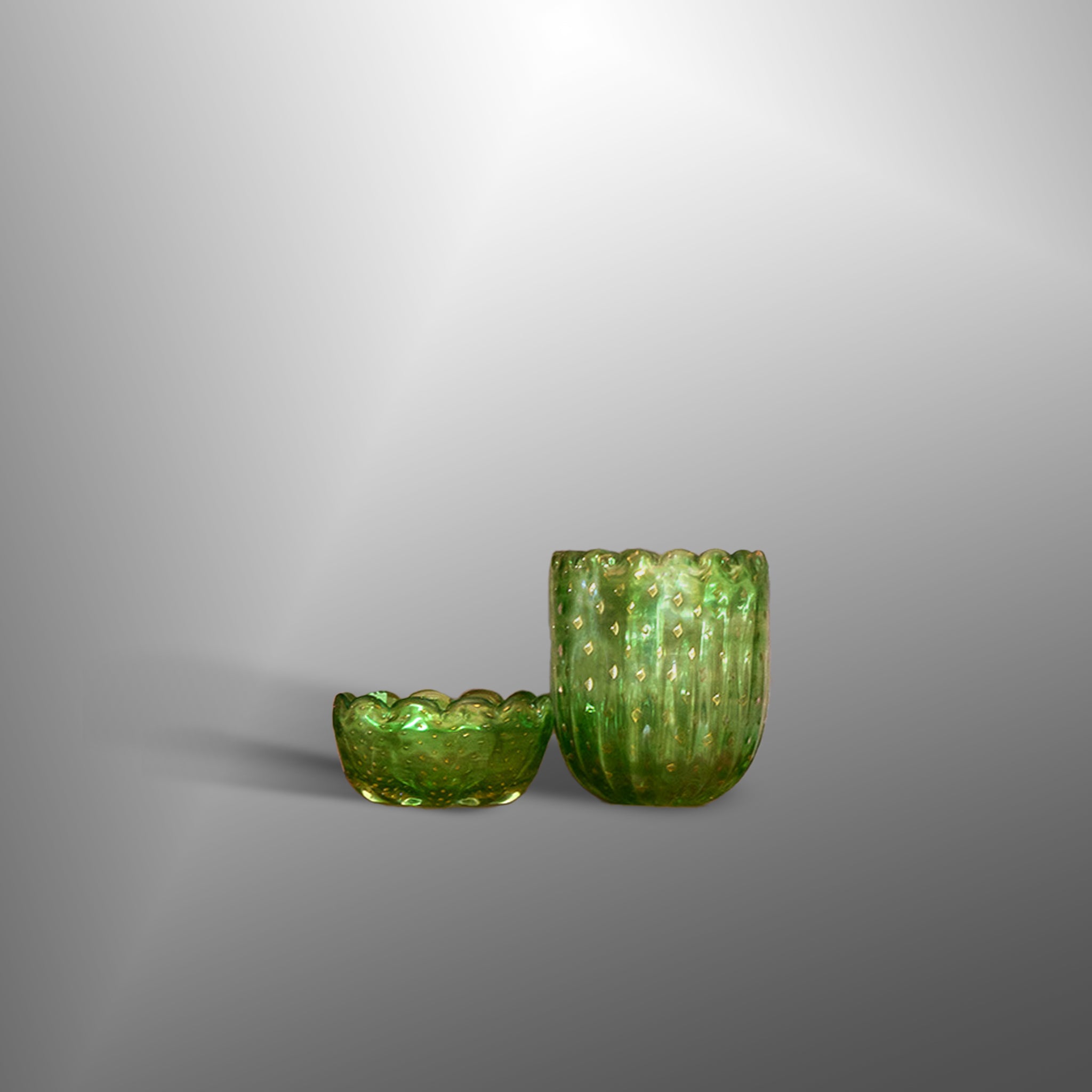 Vases with gold