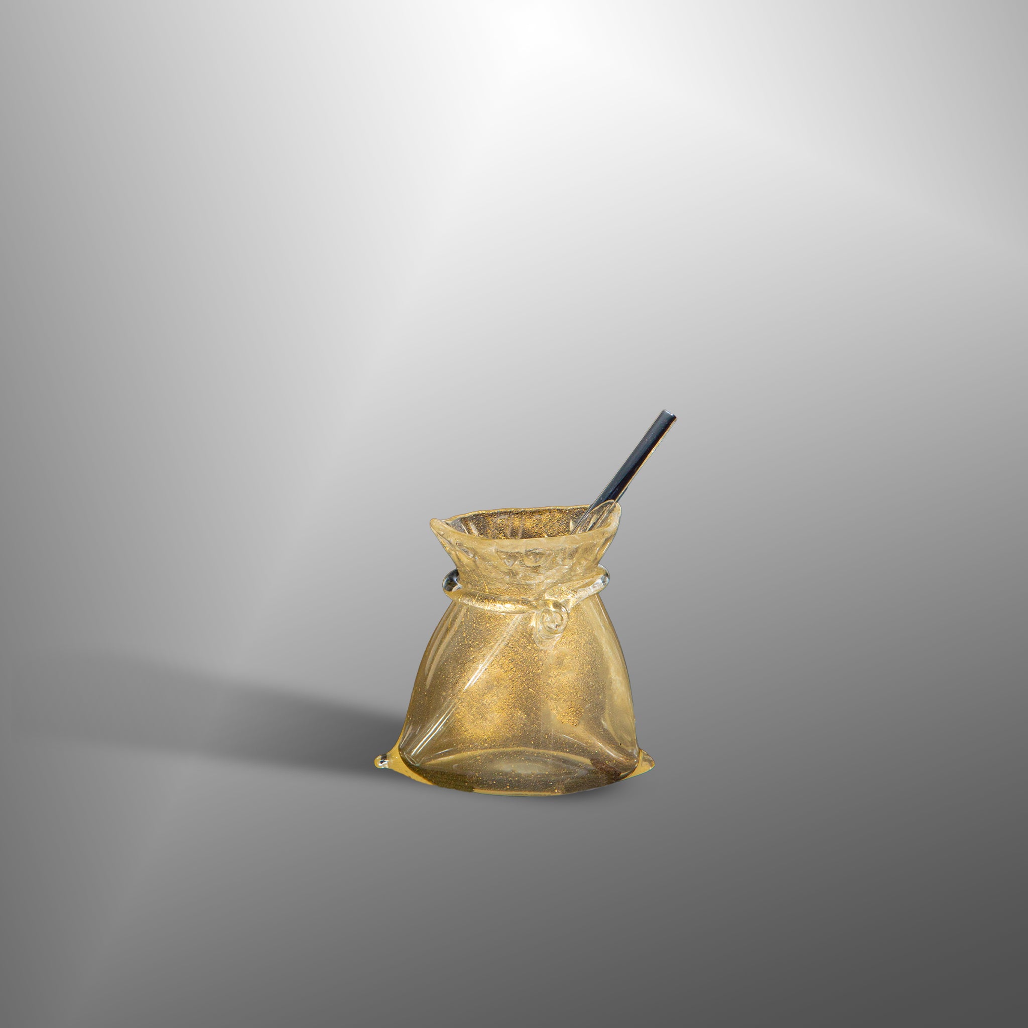 Pouch shaped glasses with straw in Murano glass