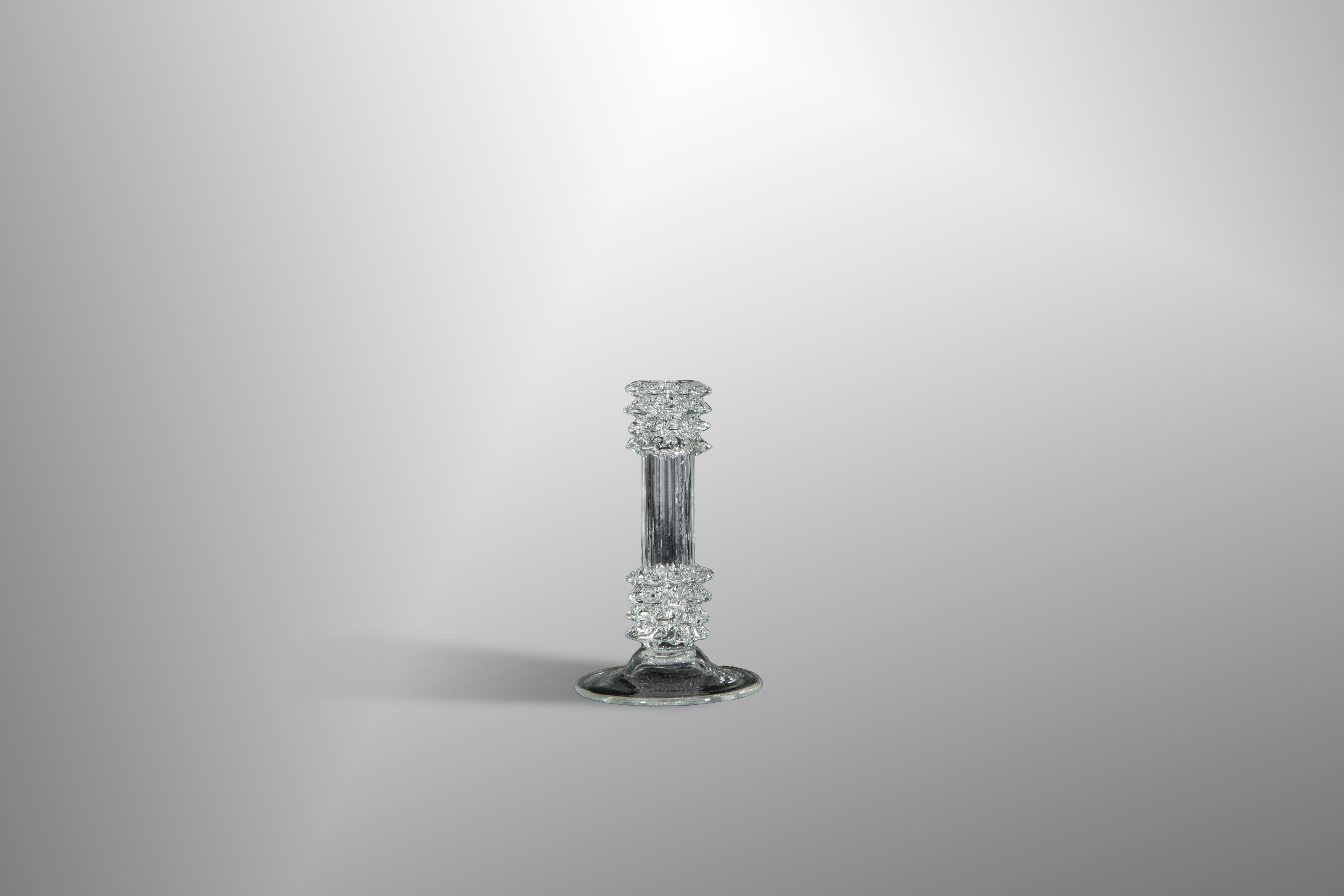 Vases with "Rostri"