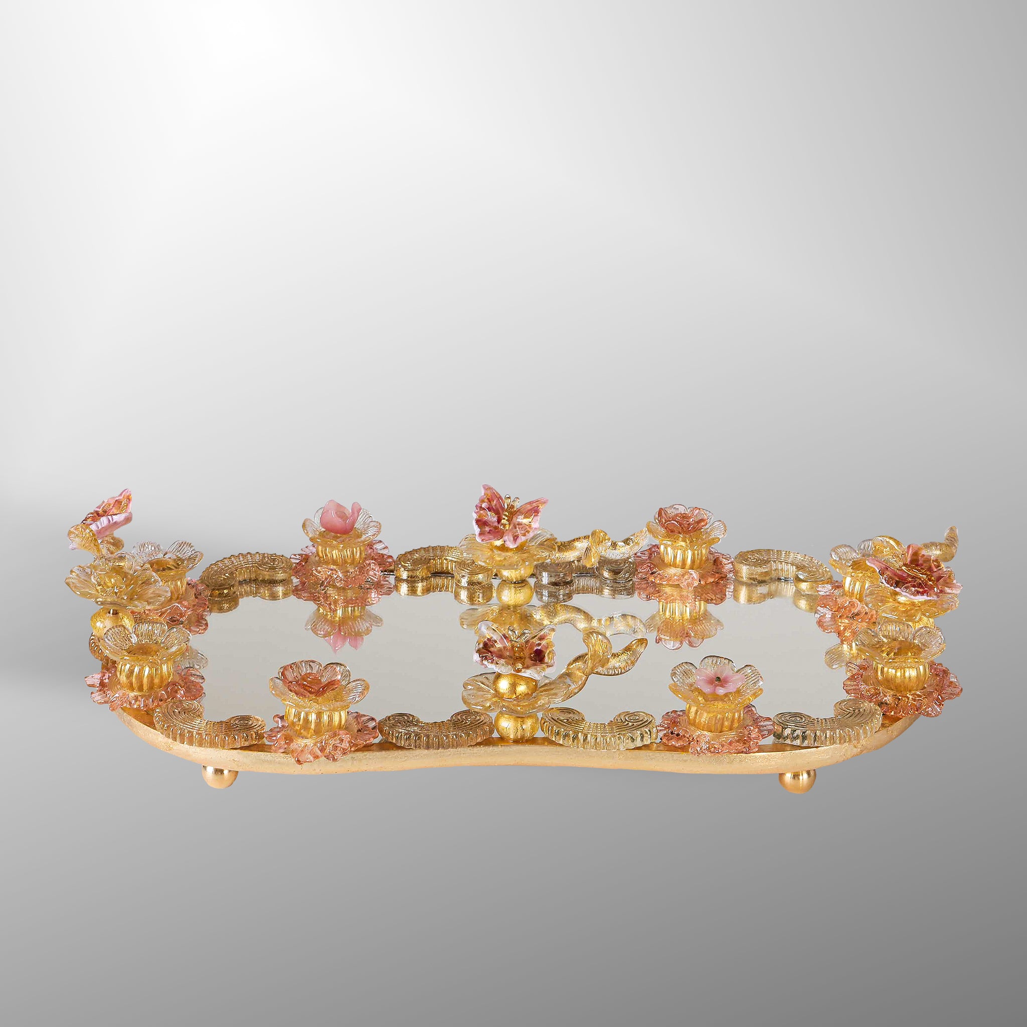 Oval trays with flowers and butterfly in pink