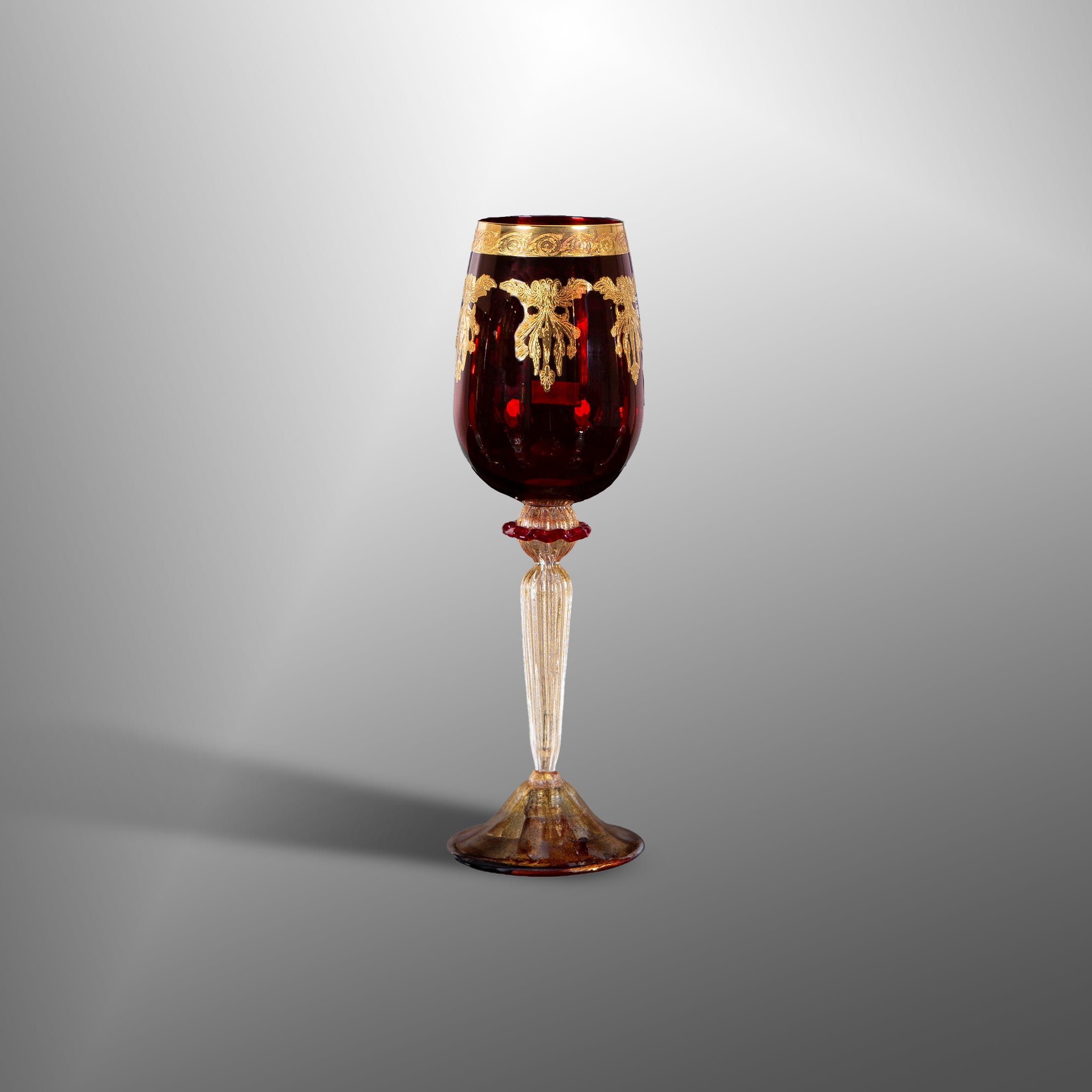 Bicchieri con decori in oro