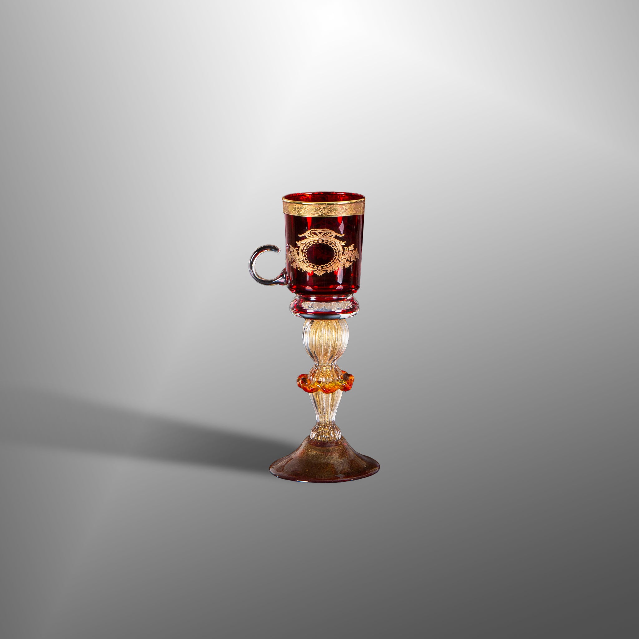 Bicchieri con decori in oro